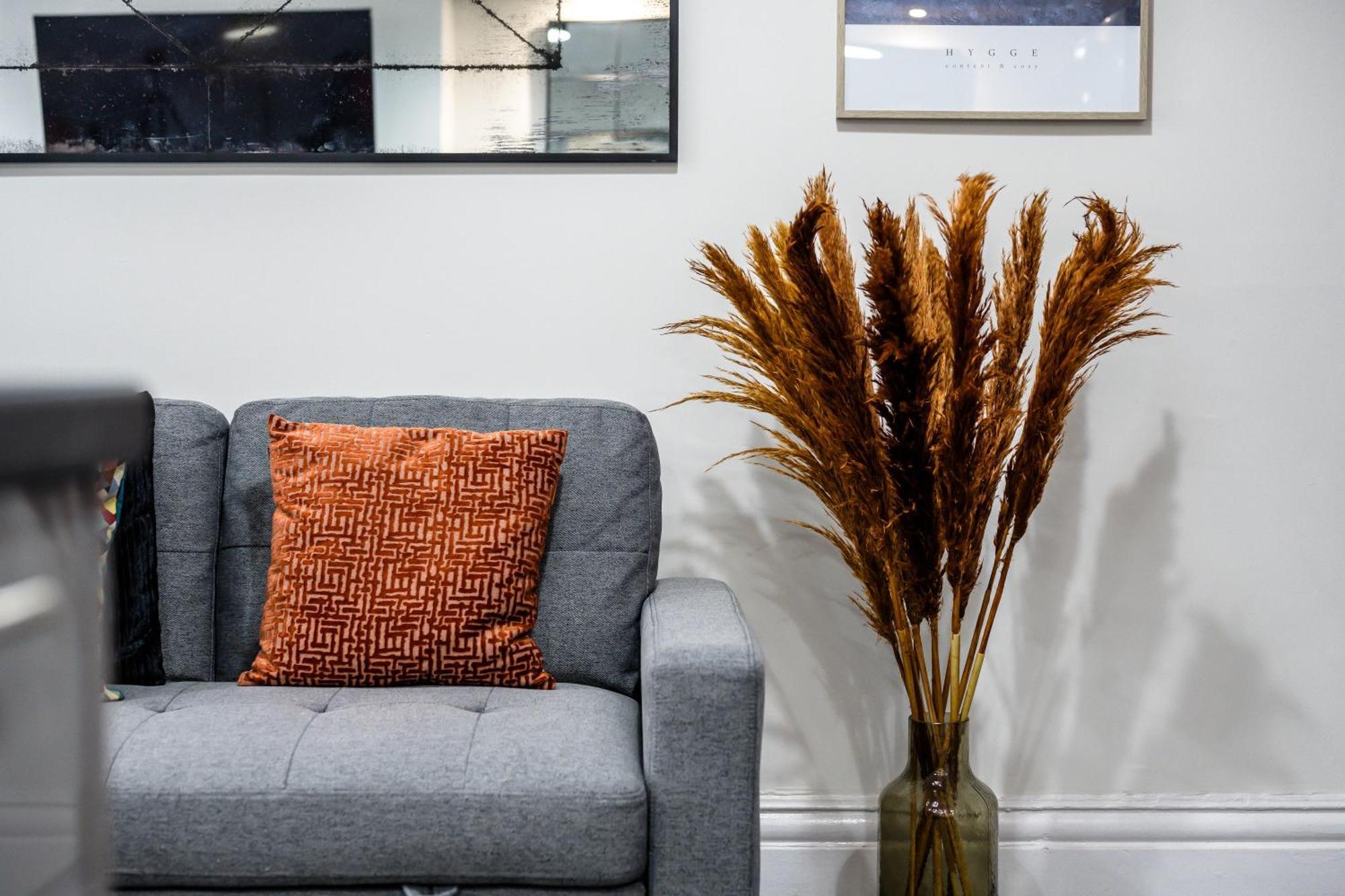 Anfield Cosy - Air Host & - Sleeps 14 Holiday home